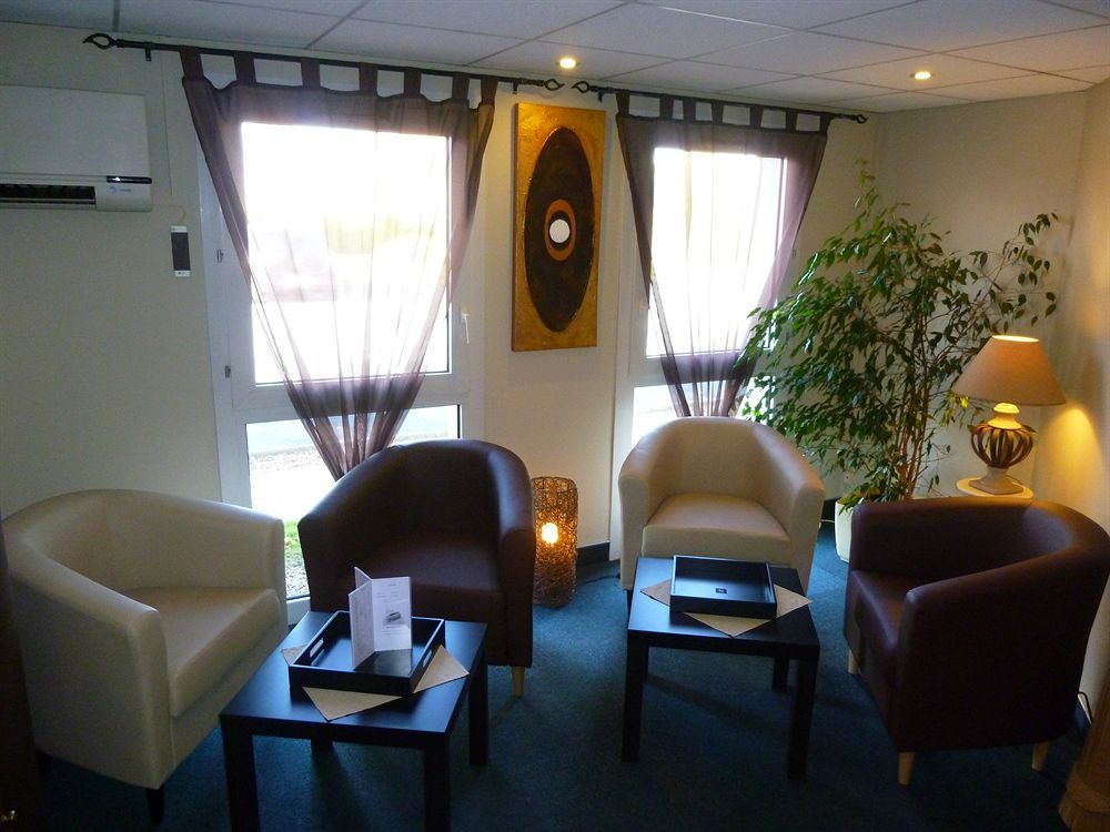 Hotel Le Cosy Villebarou 2*